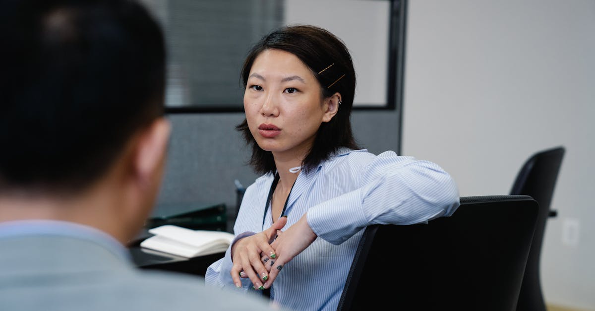 学生卡实名账号:用实名认证保障评论的真实与友善:虚假评论说再见